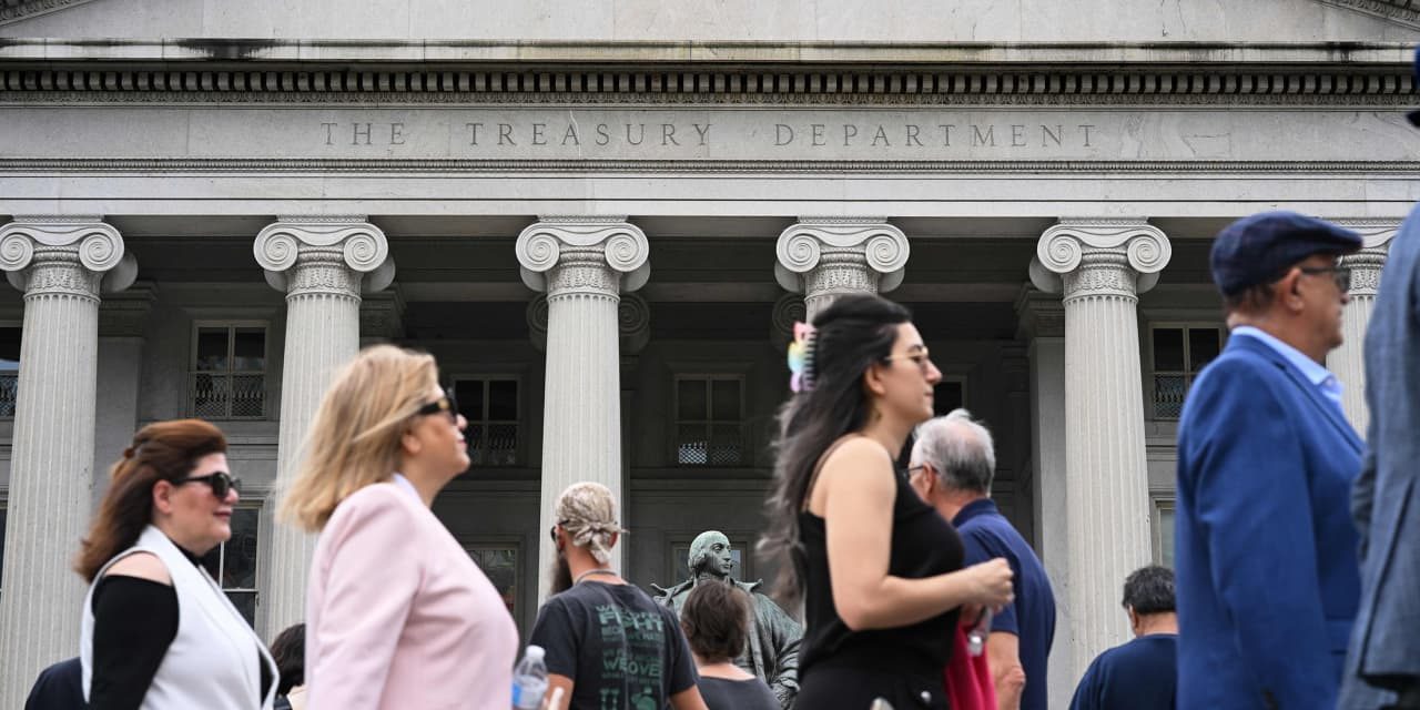 How to Invest in Bonds Now