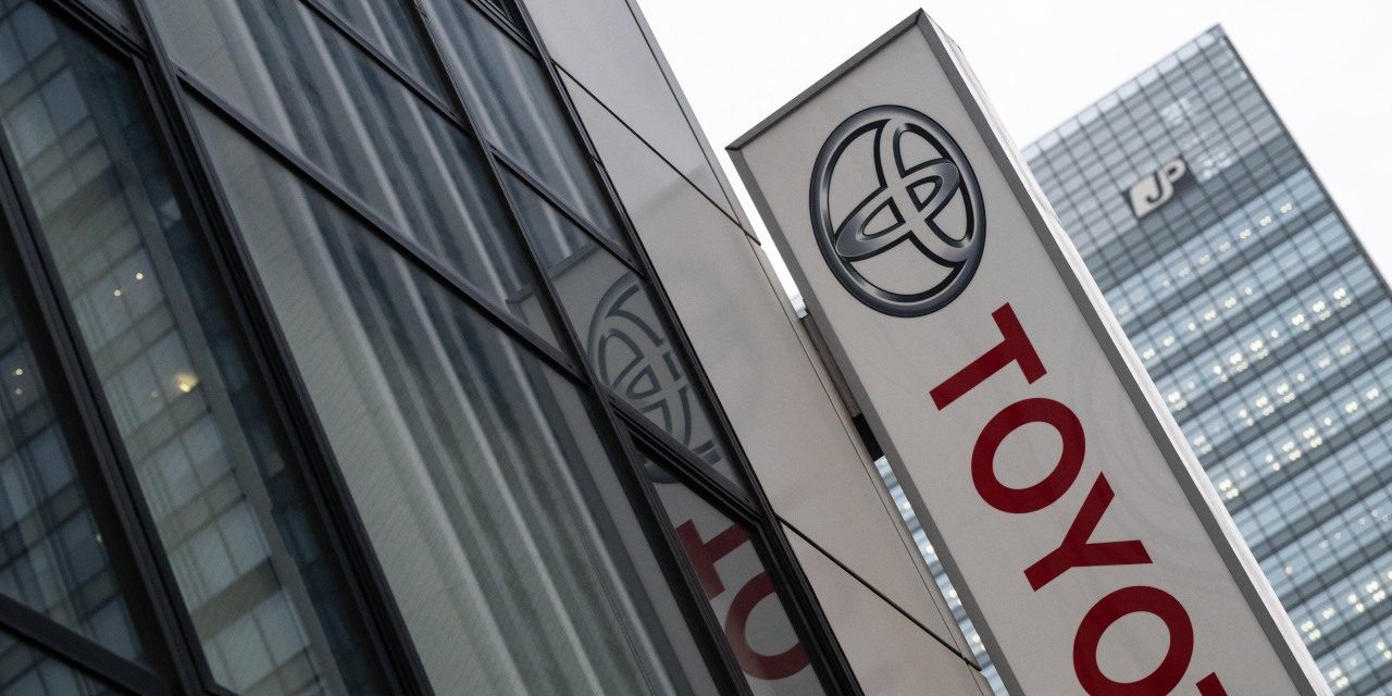 Toyota Raises Earnings Guidance, Announces More Than $6 Billion Buyback