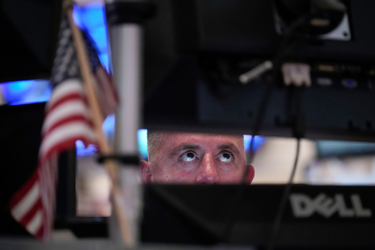Microsoft's best day since 2008 leads US stocks, while inflation worries remain in the bond market
