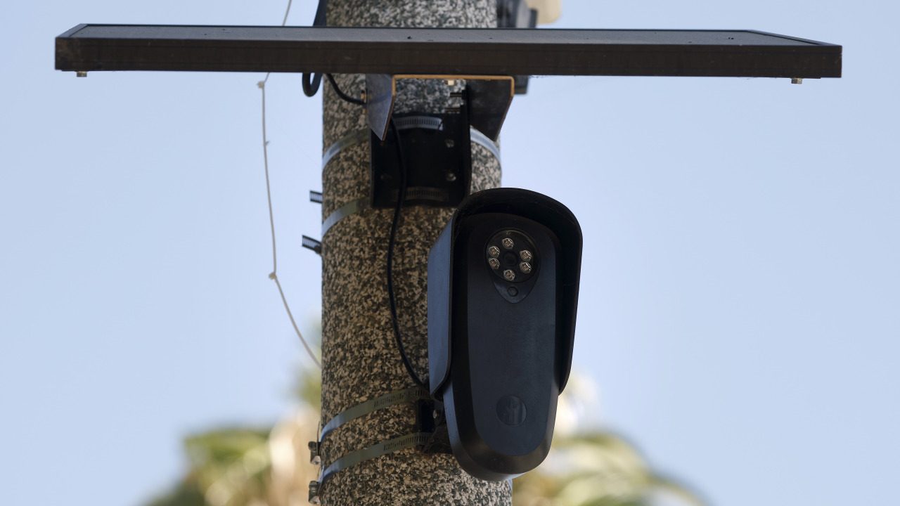 Google's AI claimed Flock cameras hold $650 in gold and 23 pounds of copper — It was duped by meme