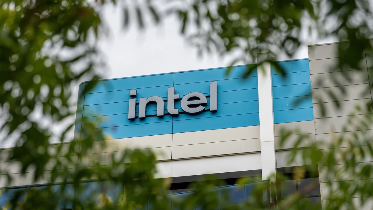 Intel raises $15 billion in stock offering for AI chip growth