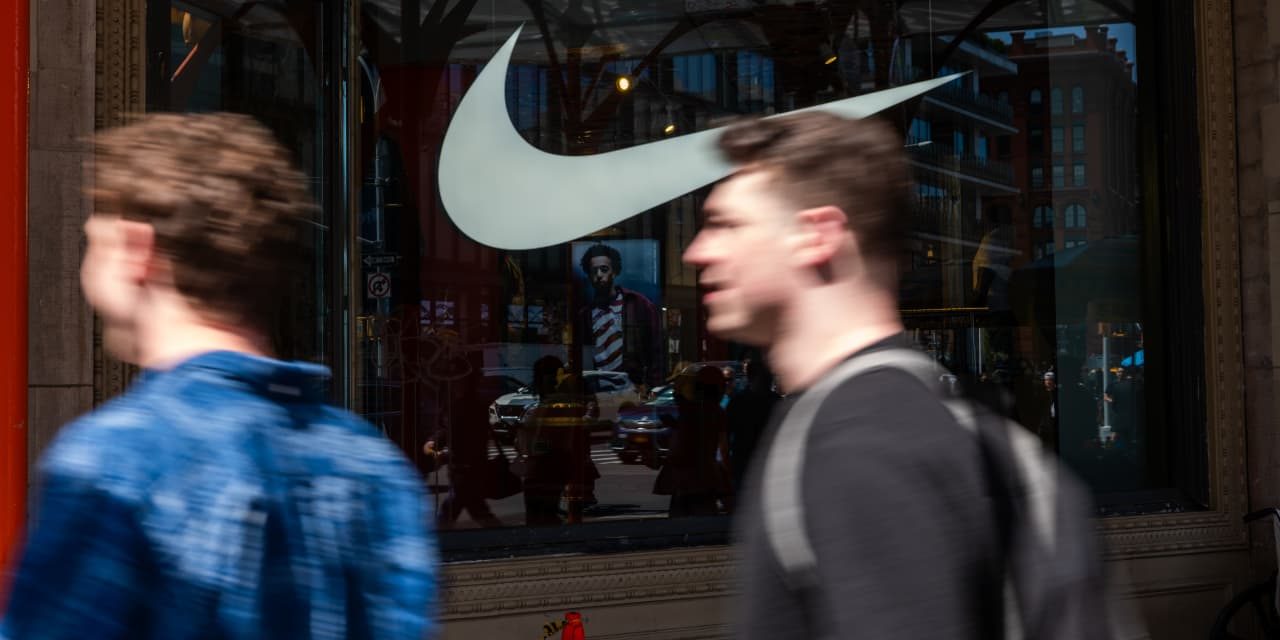 Nike Stock Hits Lowest Level Since 2014 as Turnaround Drags On