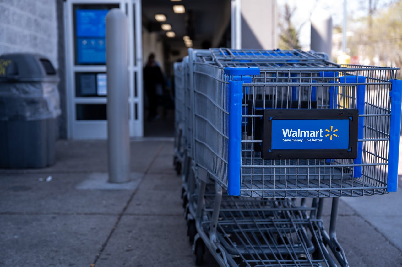 Stocks dip as bond yields and oil rise, Walmart earnings drag on retail: AlphaCheck