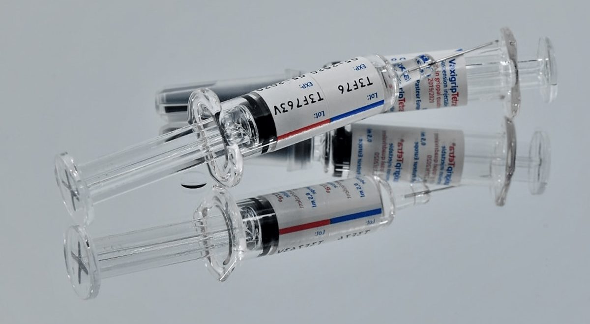 Moderna Shares Rebound After Pullback Following Cancer Vaccine Rally