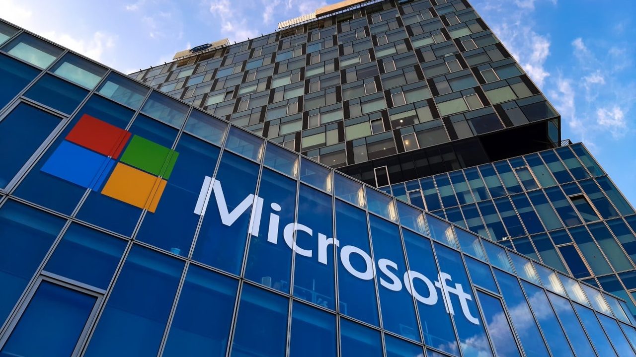 Two No-Brainer Reasons to Buy Microsoft After 15% Post Earnings Pop