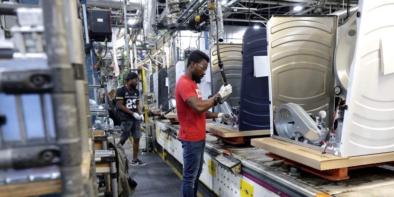 Producer Prices Flat in July as Fuel Prices Continue to Fall. What It Means for the Fed.