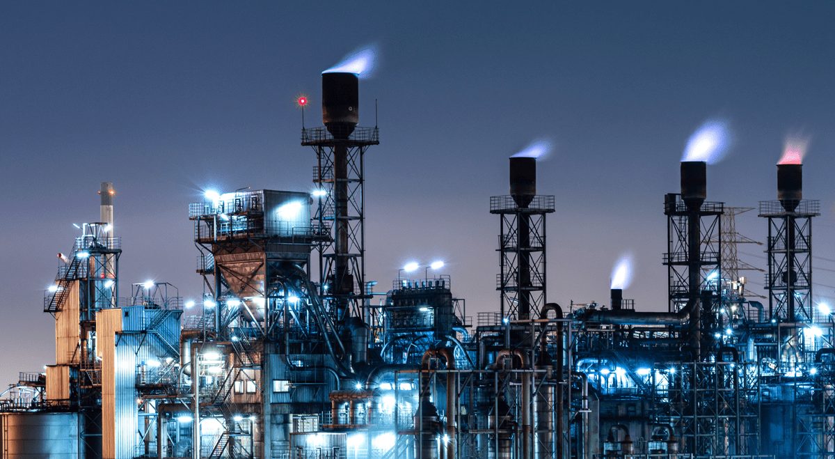 Oil Prices Advance as Strait of Hormuz Uncertainty Returns to the Forefront
