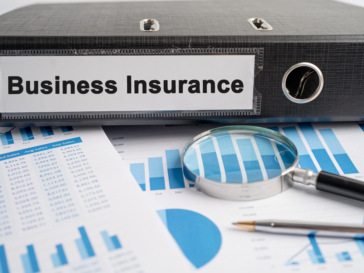 Corporate cover rates decline amid ample capacity