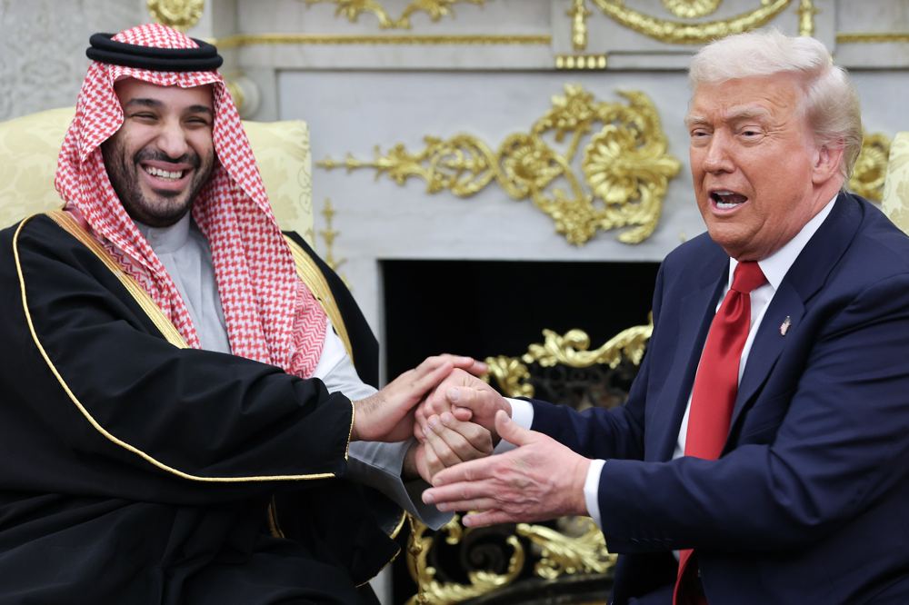 Trump administration advances $24.3 billion fighter jet deal to Saudi Arabia as Houthis escalate attacks