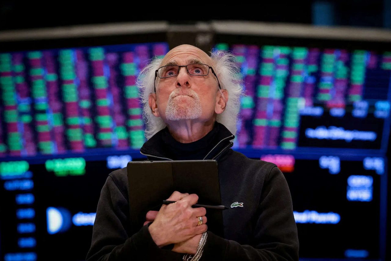 US chip stocks sink 3.8%, dragging Nasdaq lower despite solid data