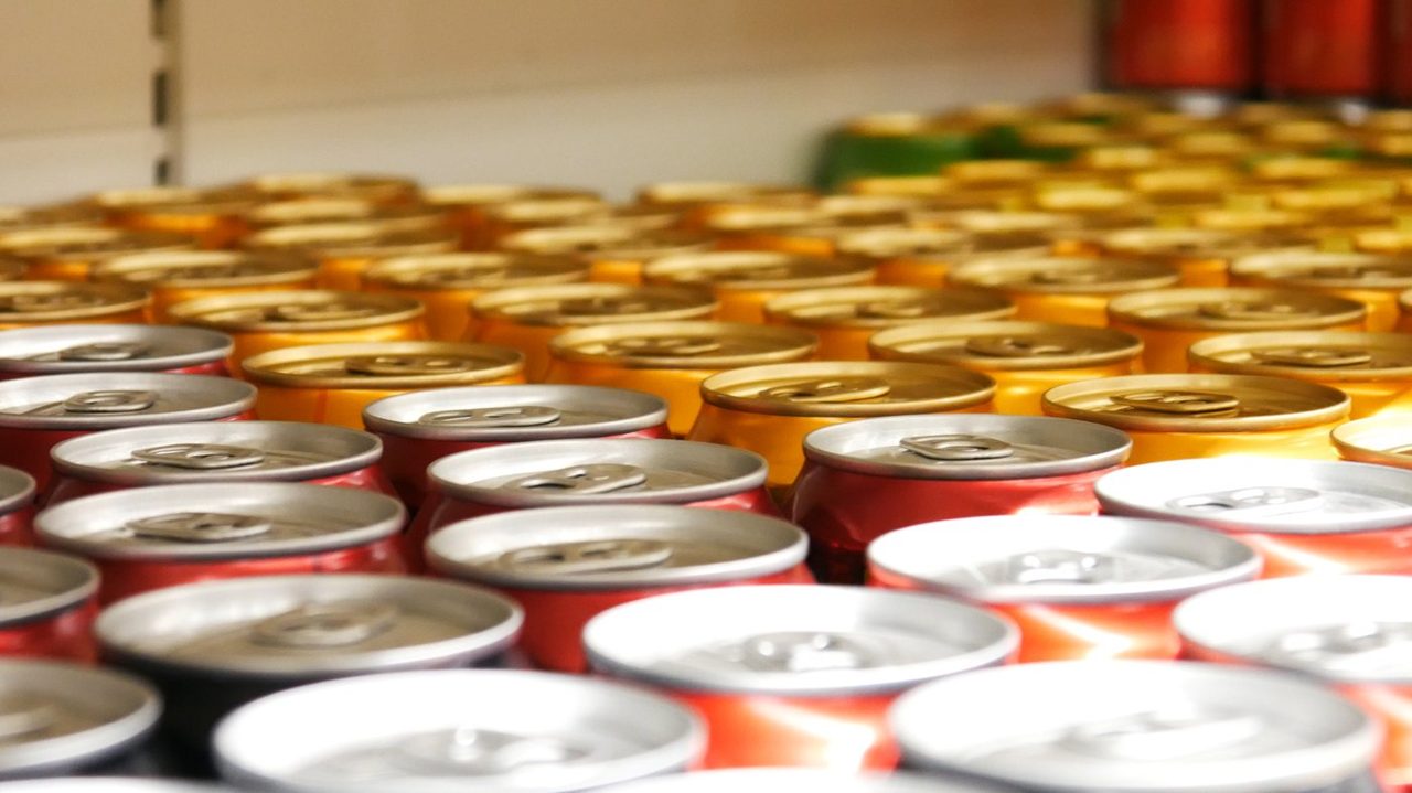 Dividend Stock Showdown: Is Coca-Cola or PepsiCo the Better Buy Right Now?