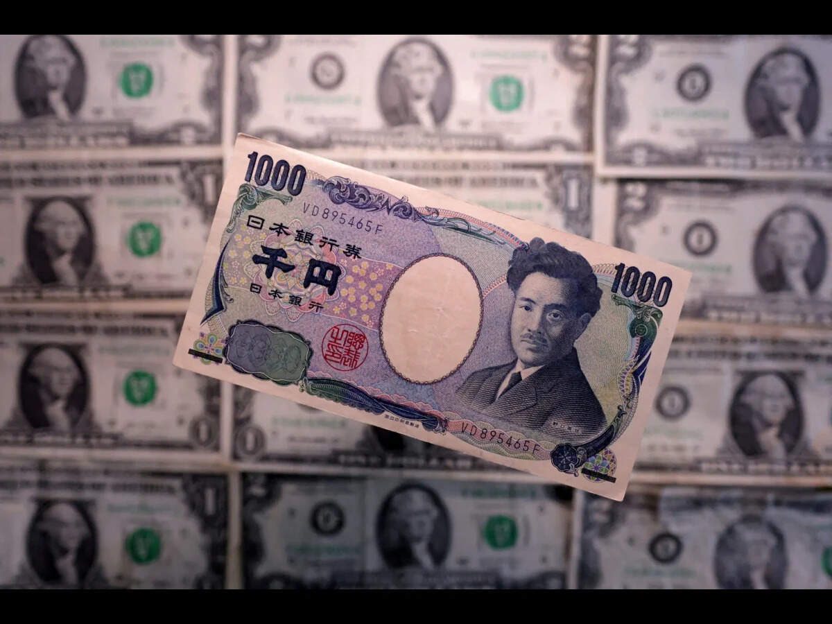 Yen and dollar drift on Iran deal concerns, payroll jitters