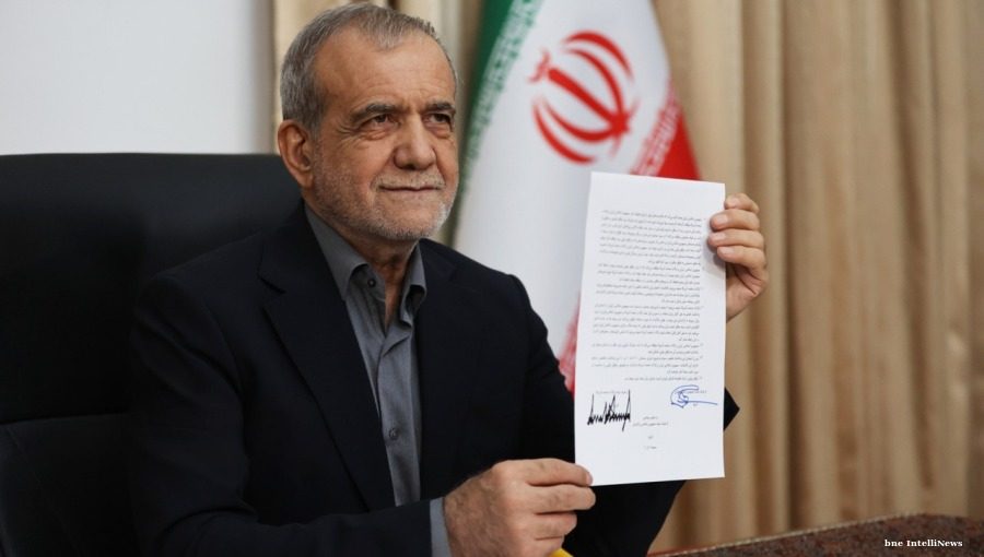 Iran shifts focus to economy amid rial pressure, Hormuz strikes