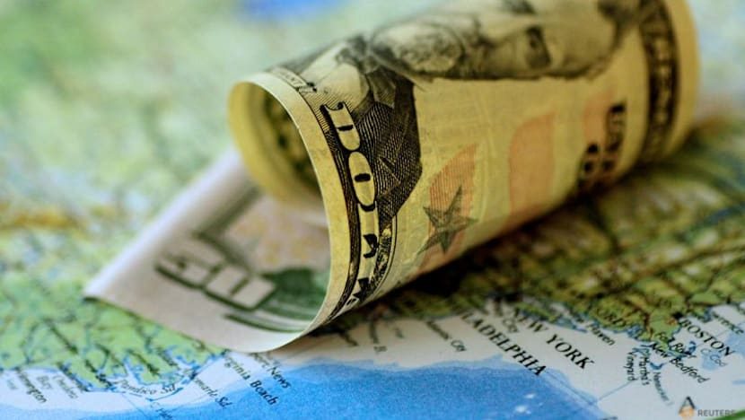 Dollar retreats as oil slumps on pause in Middle East conflict