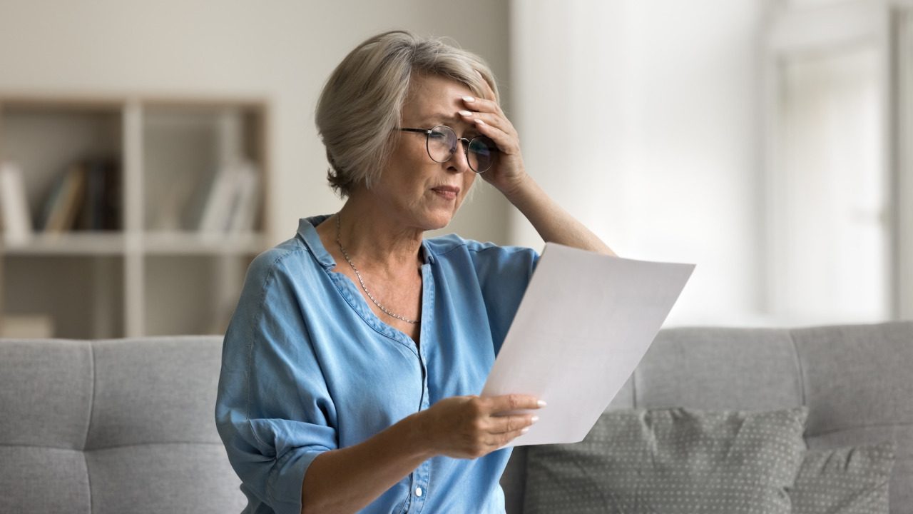 S&P 500 dividend yield hits record low near 1% and it has some retirees rethinking their strategies