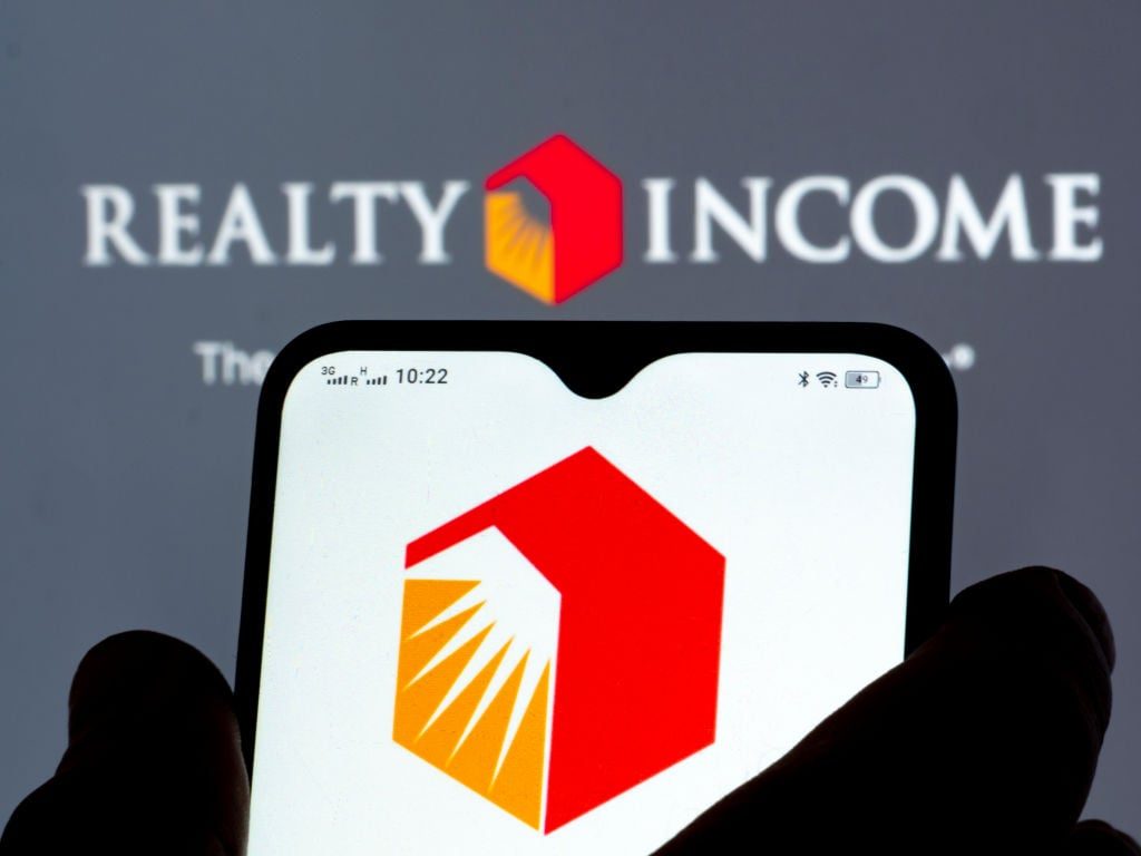 What Would Have to Go Wrong for Realty Income to Cut Its Dividend?