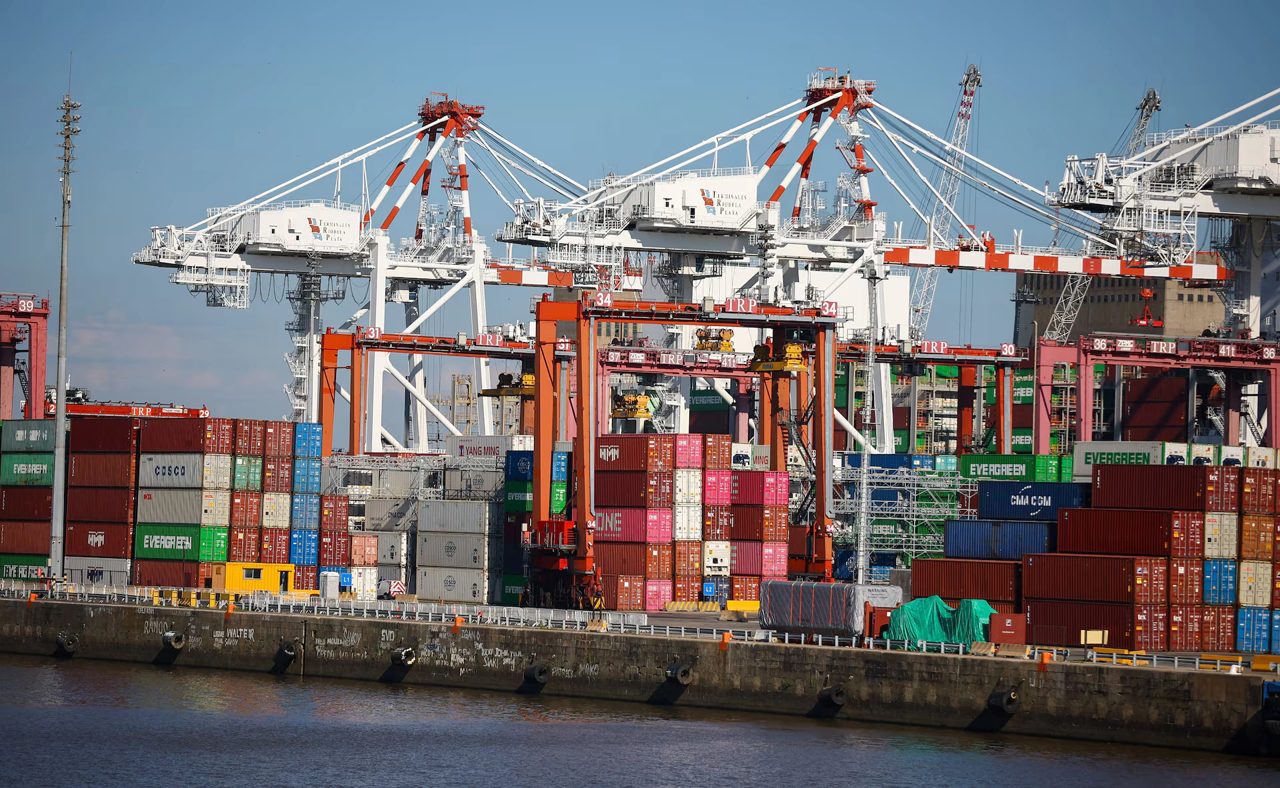Argentina Trade Surplus Hits Near-Record US$13.9 Billion