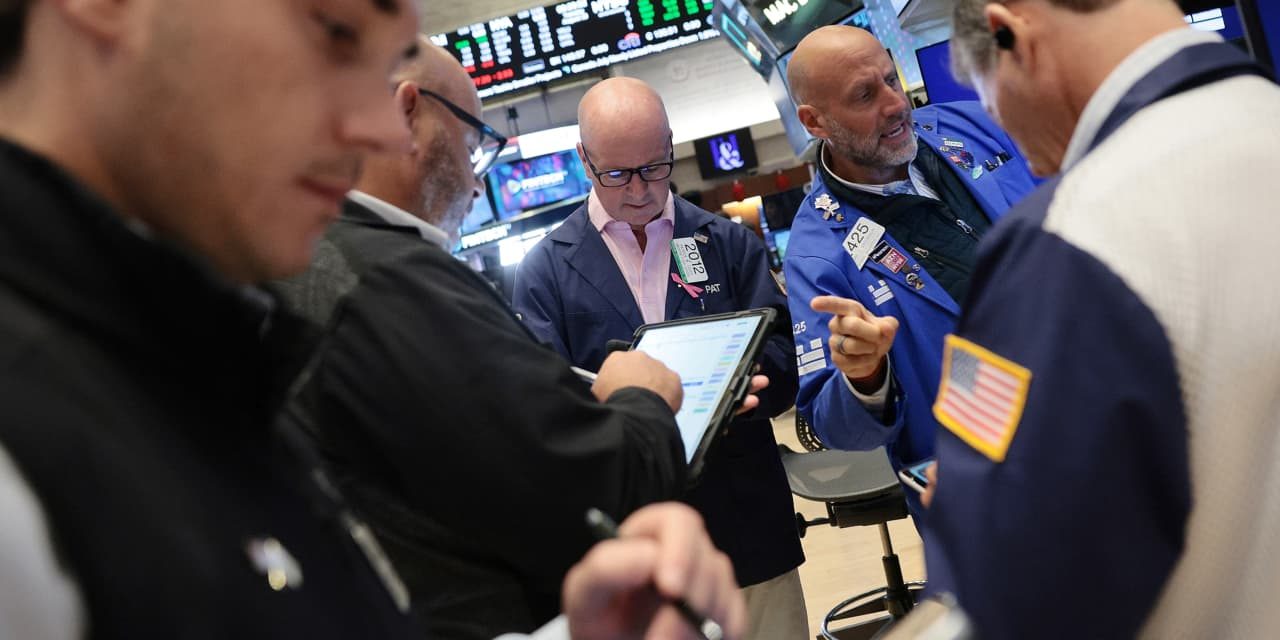 Why Stocks Are Shrugging Off the Rise in Bond Yields