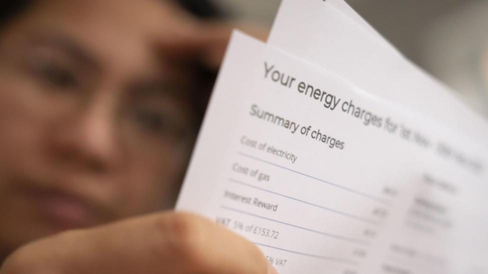 VAT to be cut from household electricity bills in October