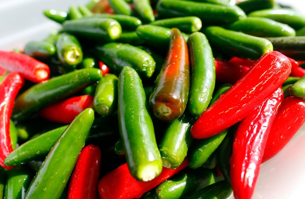 Hundreds Sickened By Jalapeños Served At Chipotle And Chipotle