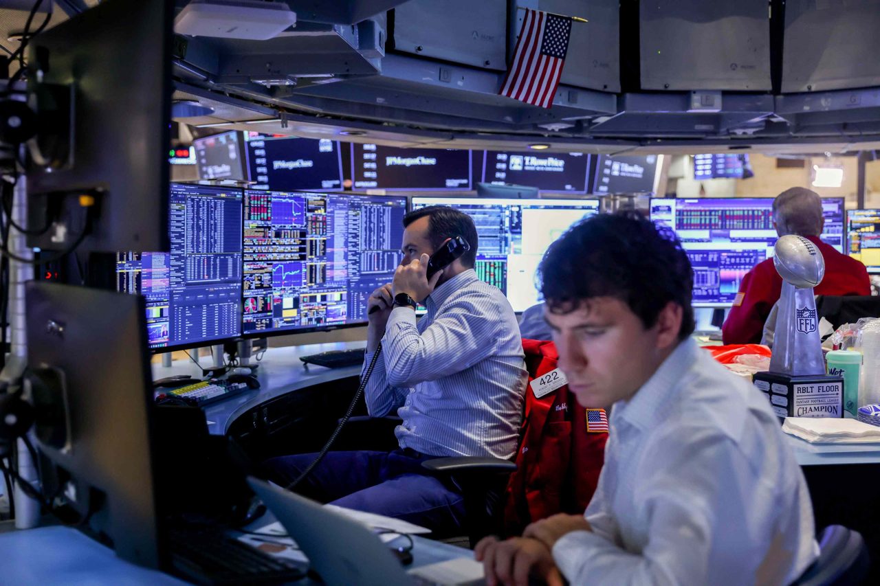 Markets News, July 31: Dow Logs Slim July Gains as Nasdaq, S&P 500 Slip; Amazon Stock Soars, Apple Sinks Friday