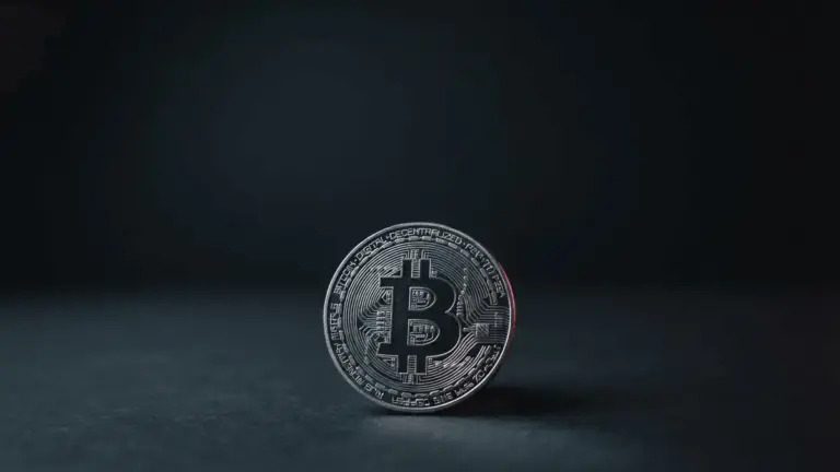 Strategy Taps Bitcoin Reserves to Service Preferred Stock as STRC Trades Below Par