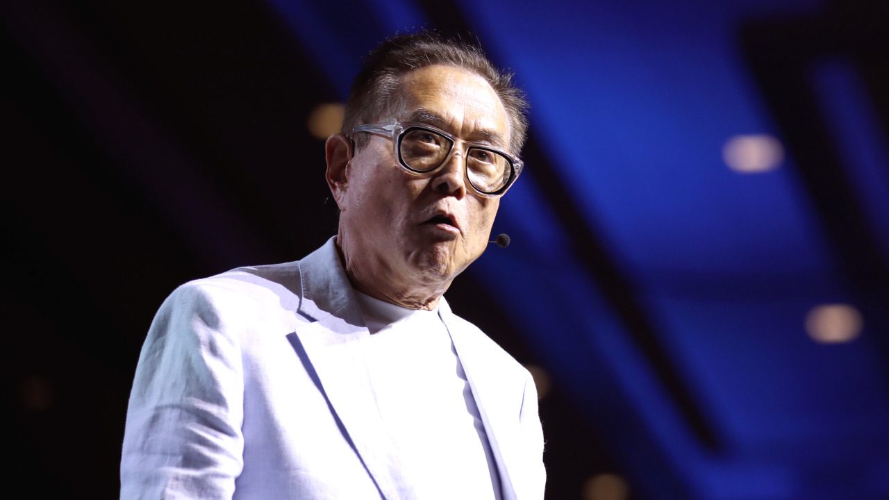 ‘Don’t be a loser’: Robert Kiyosaki sounds alarm on $40T US debtload — warns owners of this ‘fake asset’ will get poorer