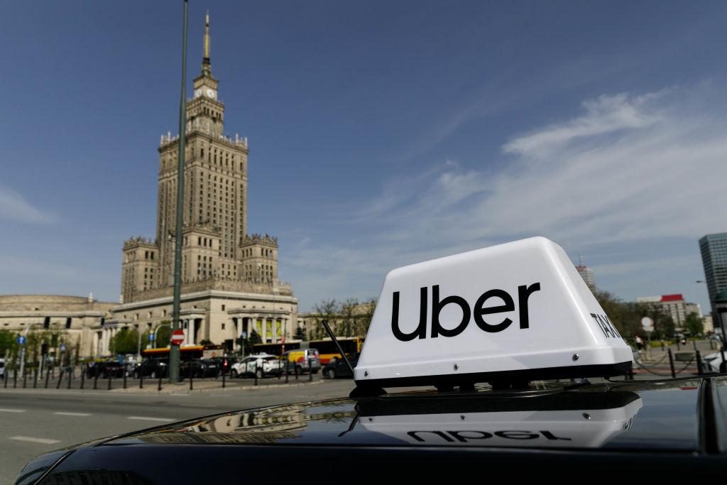 Lucid Is Testing 100 Robotaxis With Uber and Nuro While Executing a $1.4 Billion Cash Overhaul. Here's Whether It's Enough to Turn the Stock Around.
