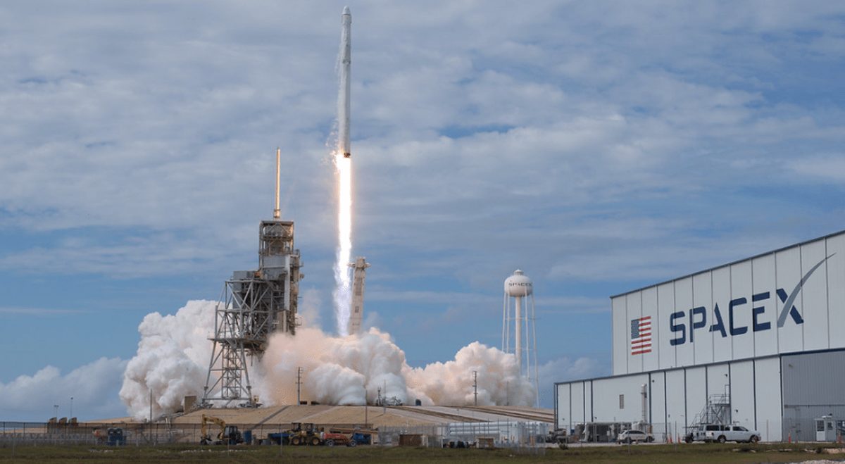 SpaceX Set for First Quarterly Results Since IPO as Investors Assess Valuation