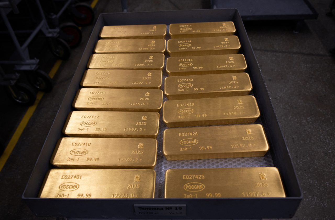 Gold's breakout could force investors back in: Chart of the Day