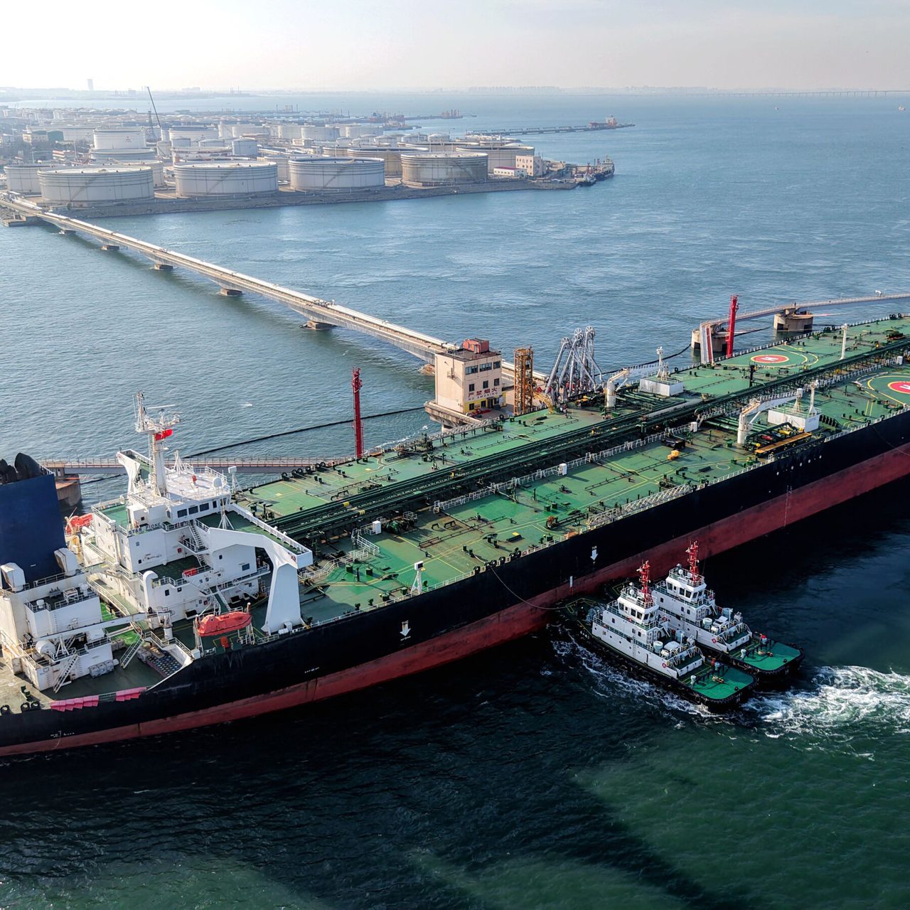 China Pushes Back After Trump Tightens the Screws on Iran
