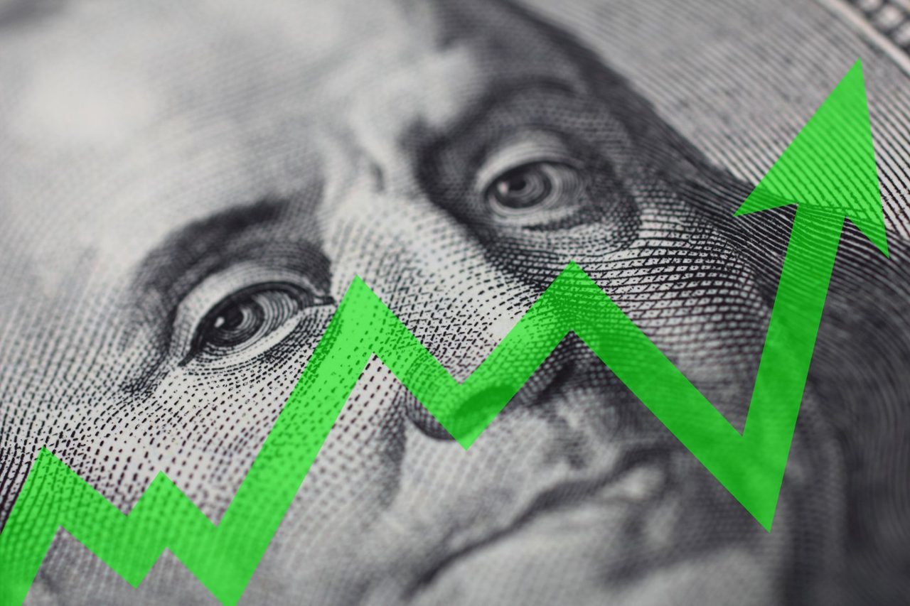 3 Top Tech Stocks for Long-Term Growth and Income
