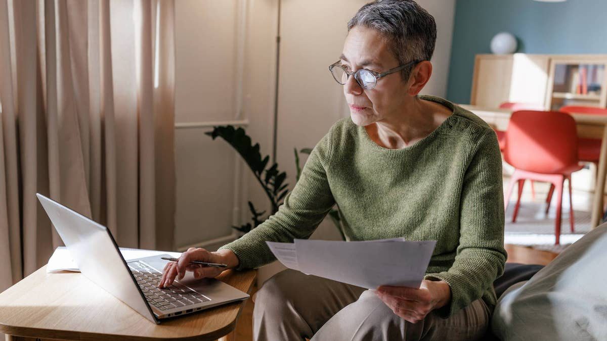 Bipartisan senators target Social Security's shortfall