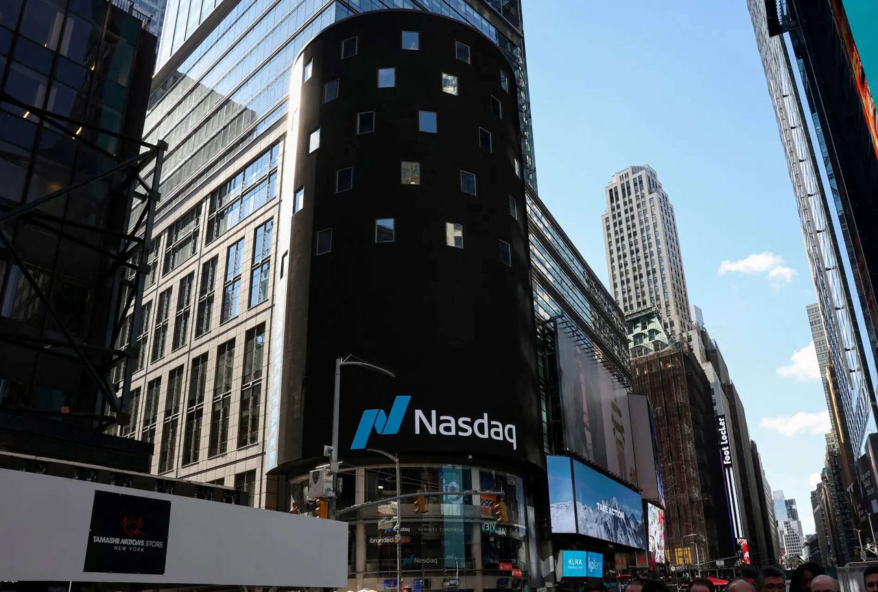 US Stocks-Nasdaq opens lower as AI worries mount ahead of pivotal earnings