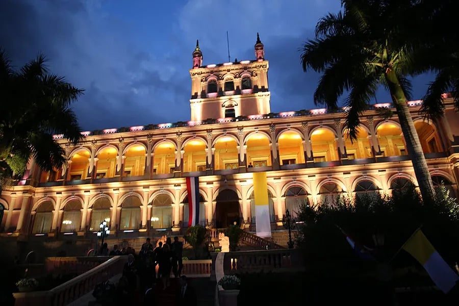 Paraguay Faces Fiscal Crossroads as Deficit Cap Slips to 2028
