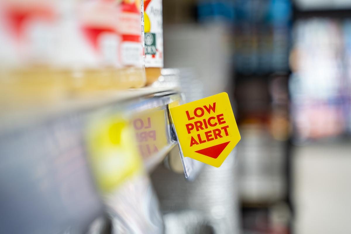 PriceSmart's 80% Rally Masks Valuation and Currency Risks