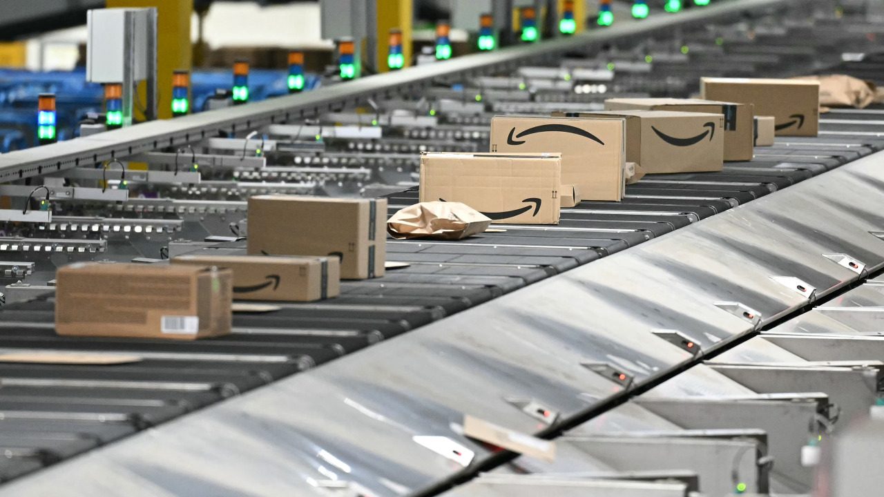 Minutes after Amazon switched on its new AI staffing enforcement, a manager begged an engineer to shut it down
