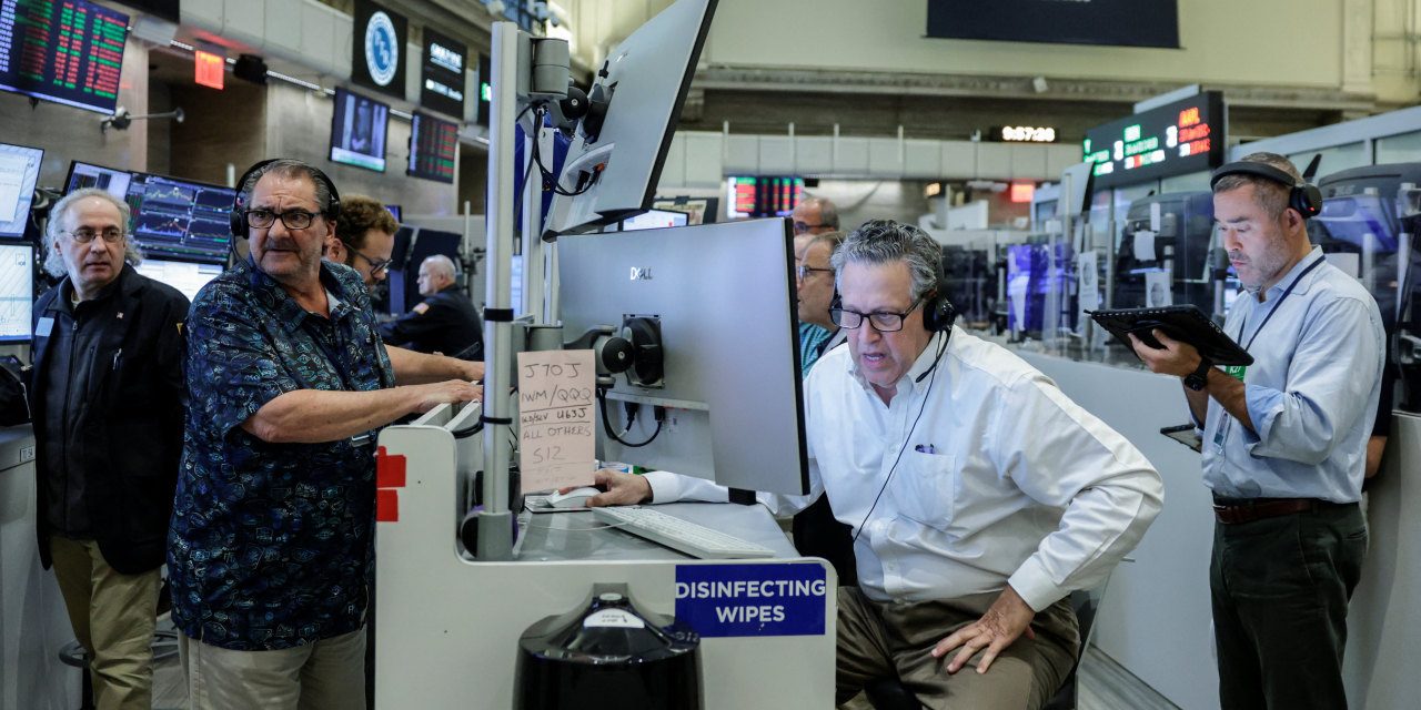 U.S. Stocks Fall as Hopes for Strait of Hormuz Reopening Are Dashed Again