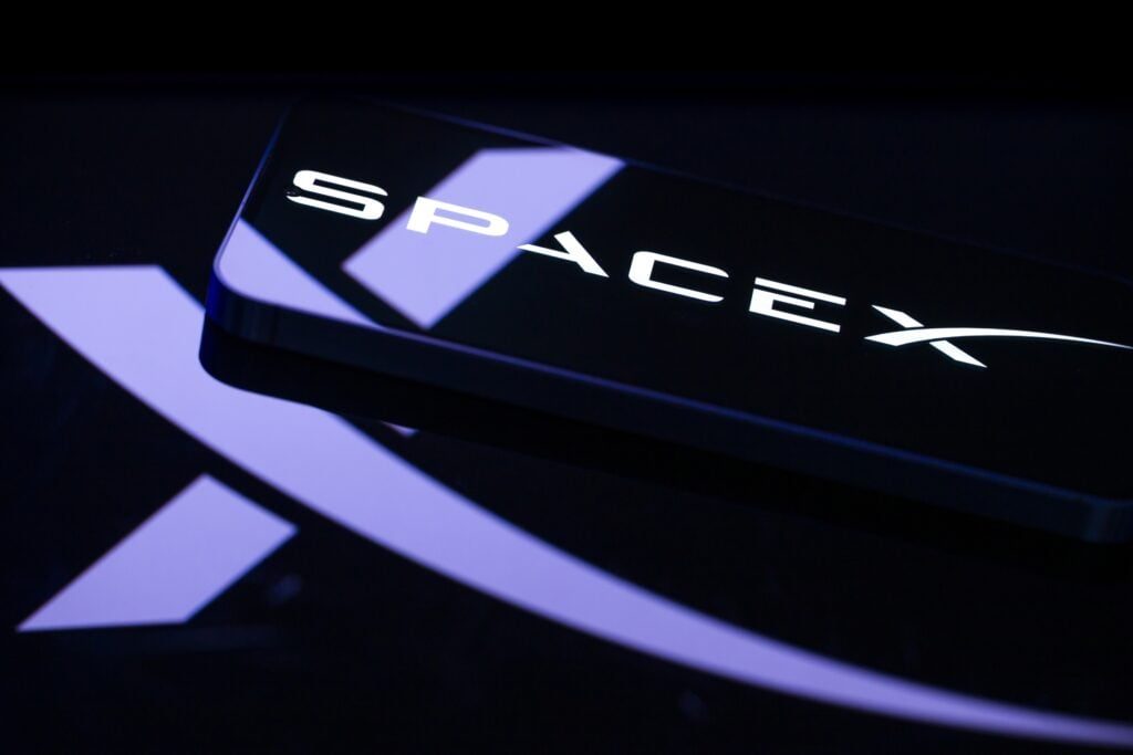 SpaceX Wipes Out a Full Tesla's Worth of Market Value Since Peaking in June