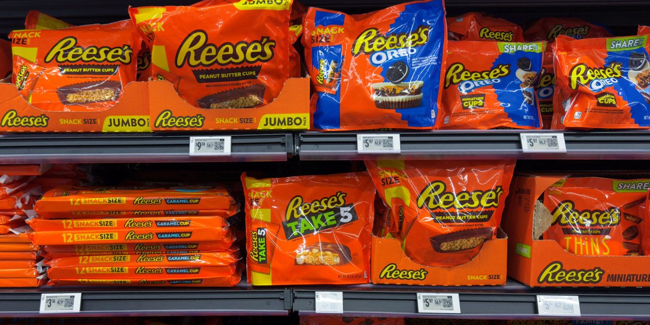 Hershey’s Sales Rise, Boosted by Salty Snacks