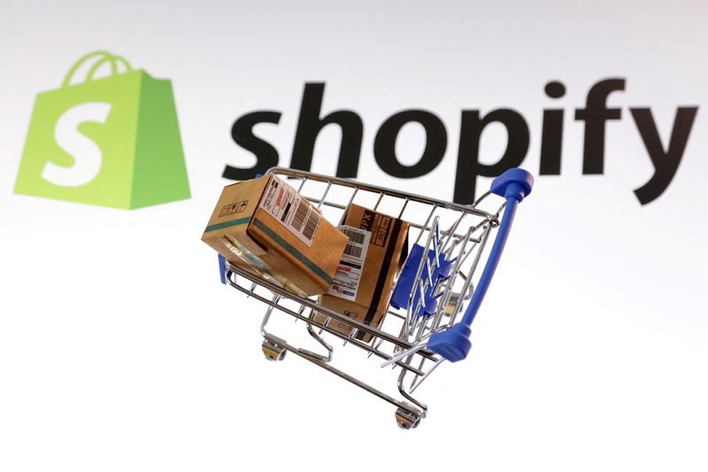 Canada's Shopify forecasts quarterly revenue above estimates