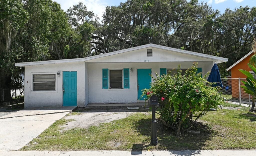 'The Starter Home Down The Street Is Only $90K,’ Says My Boomer Uncle Who Called Me Lazy for Still Renting — ‘His Generation Didn’t Make Excuses’