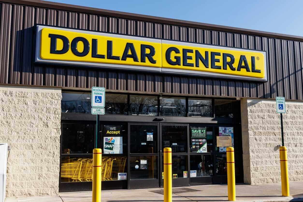 Dollar General Stock: Analyst Estimates & Ratings