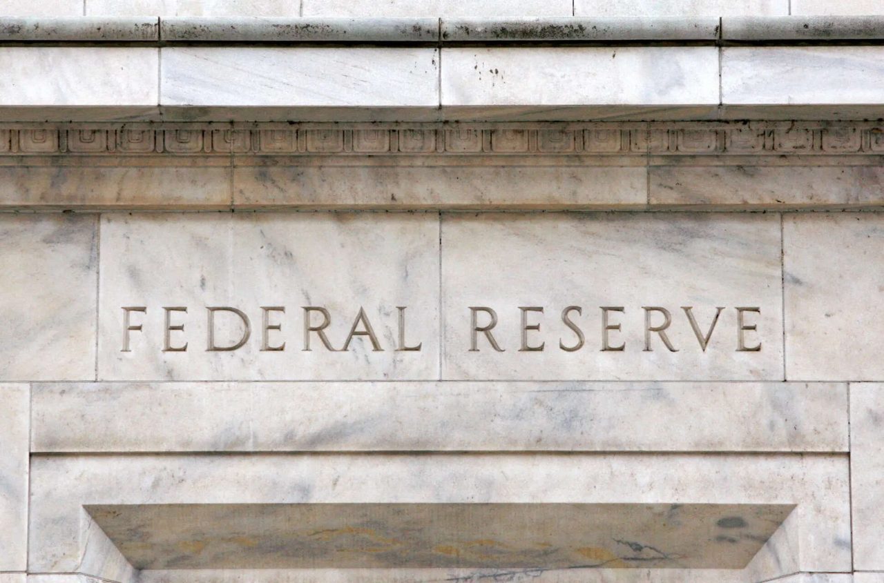 Federal Reserve Holds Rates at 3.5% to 3.75% Amid Split Over Inflation Risks