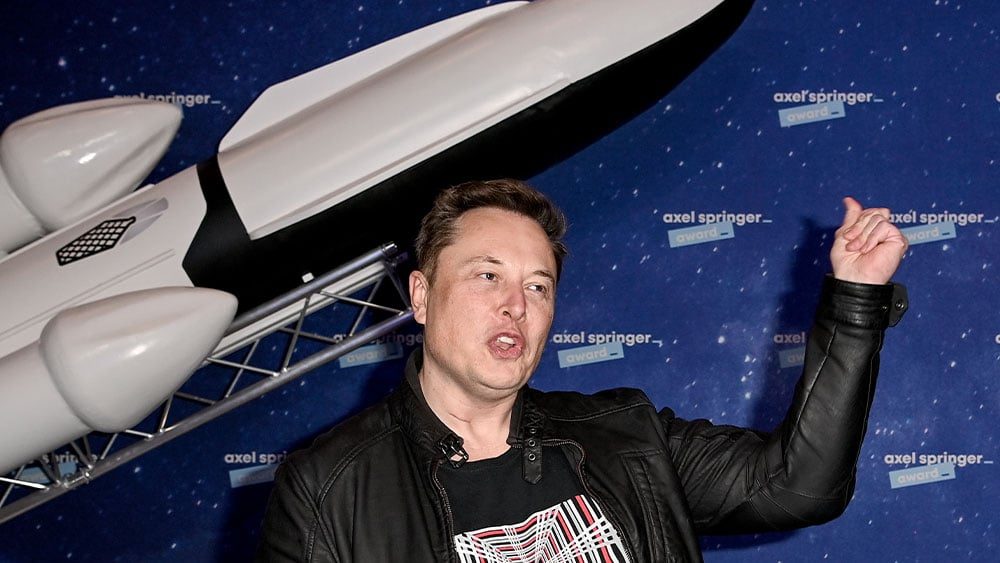 SpaceX Jumps: New Grok Model Released; Elon Musk Holds Companywide Meeting