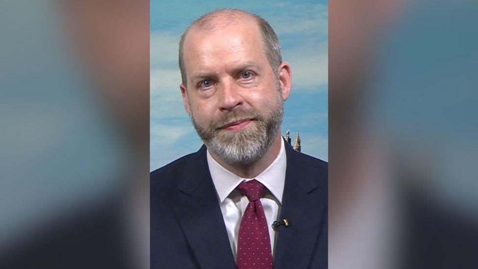 Minister pressed on electricity bills savings figures