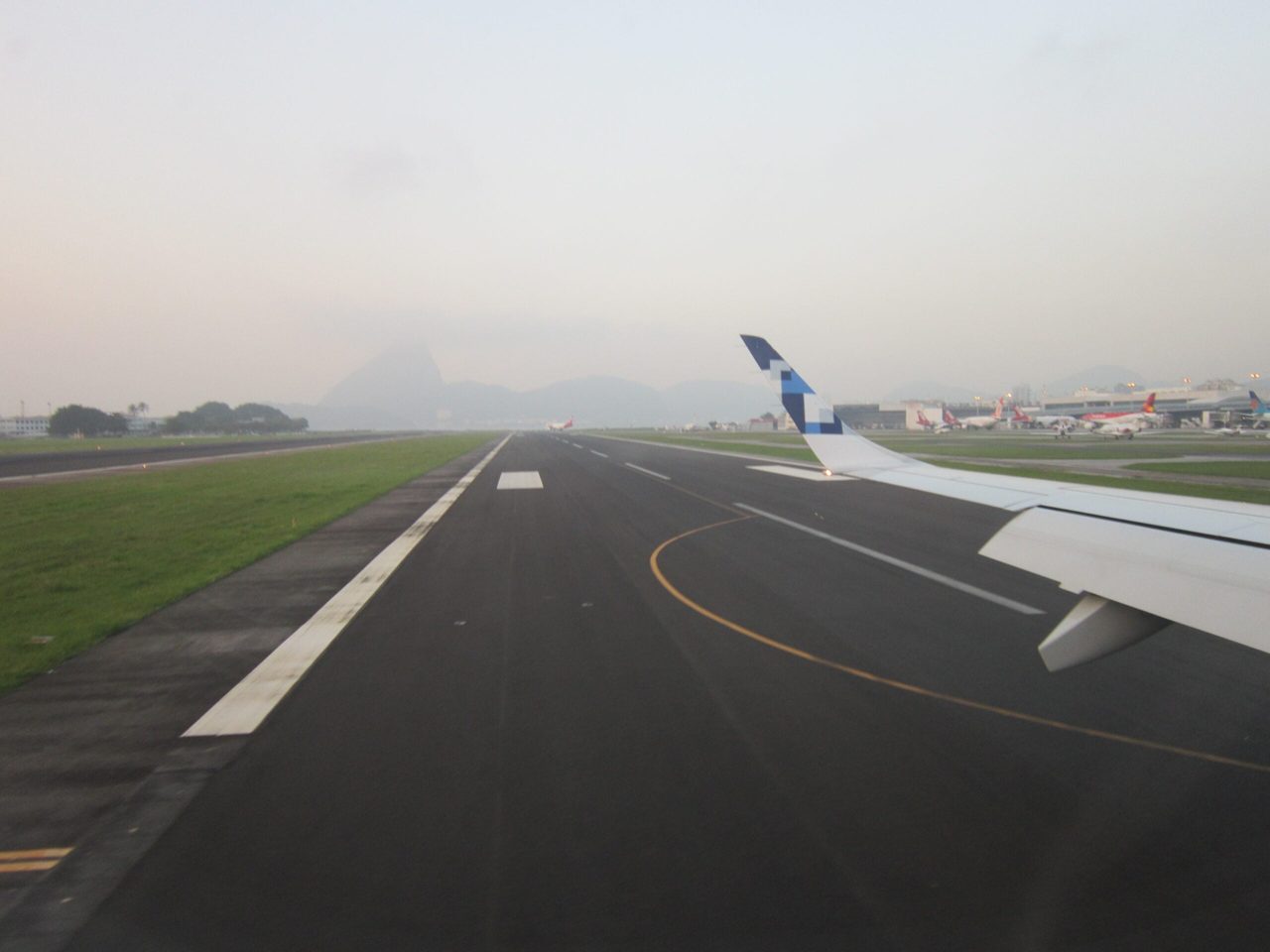 Rio Santos Dumont Airport Reopens After Jet Skid Disrupts Key Domestic Shuttle