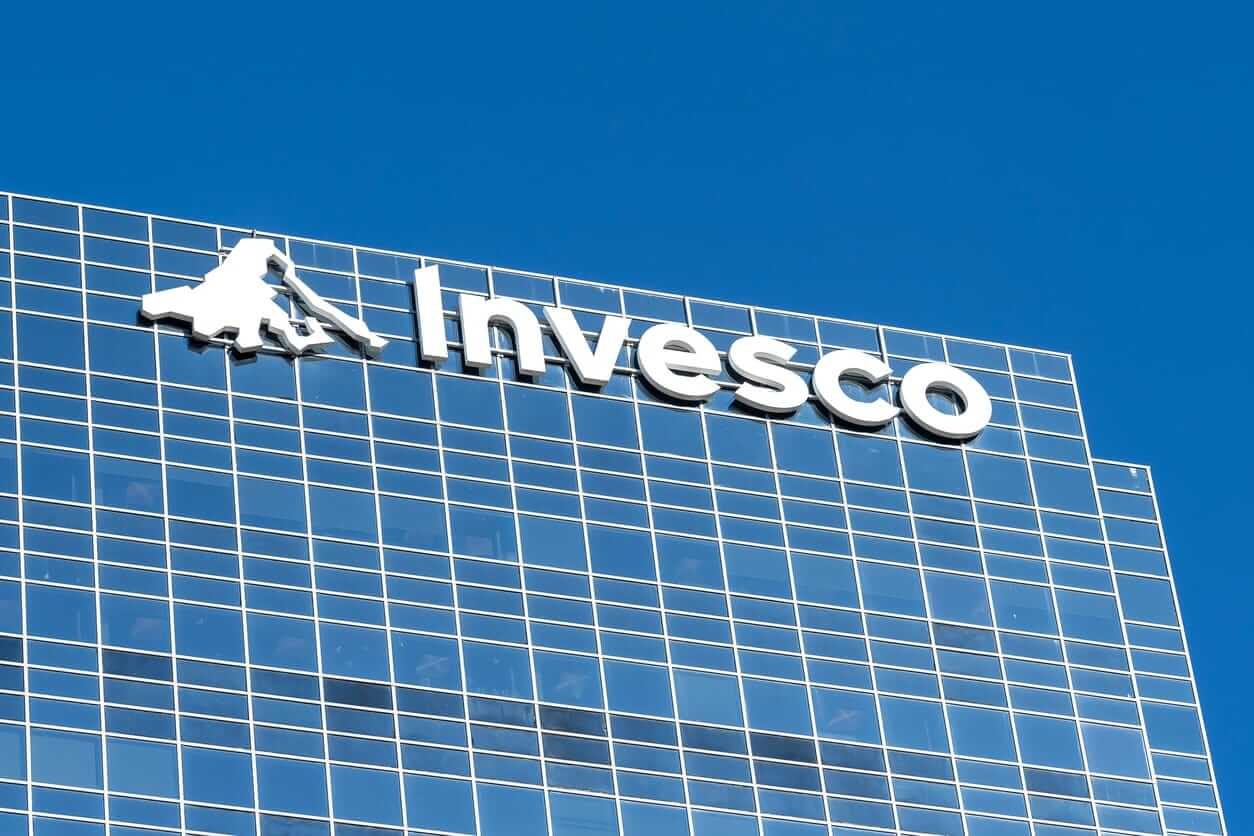 Is Wall Street Bullish or Bearish on Invesco Stock?
