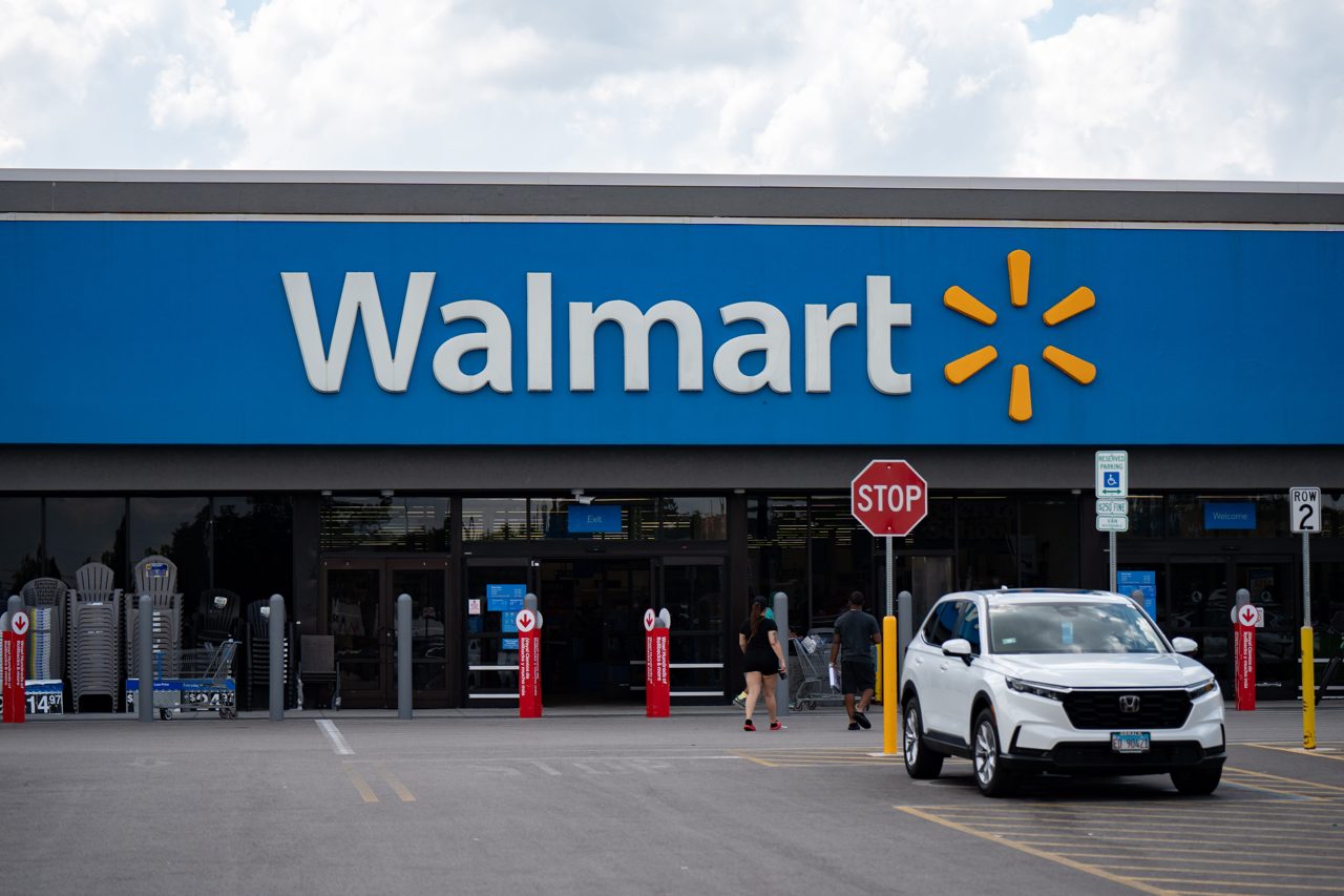 Walmart stock drops as sales growth slows, customers make 'trade-offs' amid high fuel costs