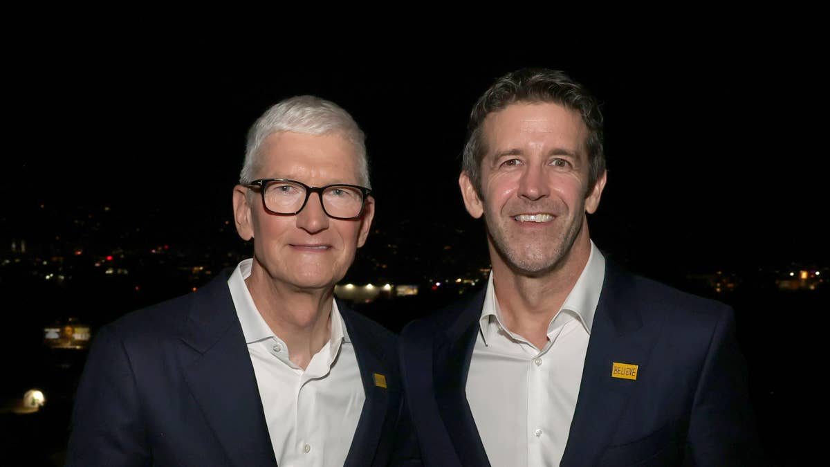 Apple’s new CEO inherits a fortune and an AI question